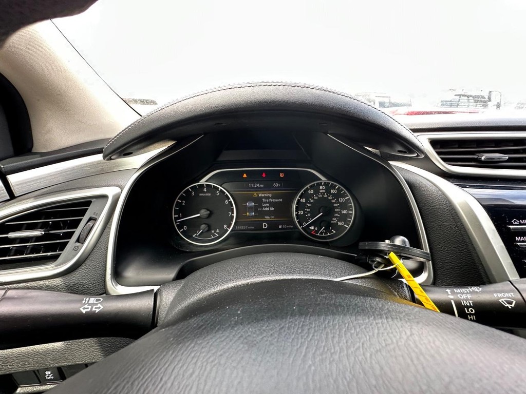 Nissan Murano Vehicle Full-screen Gallery Image 19