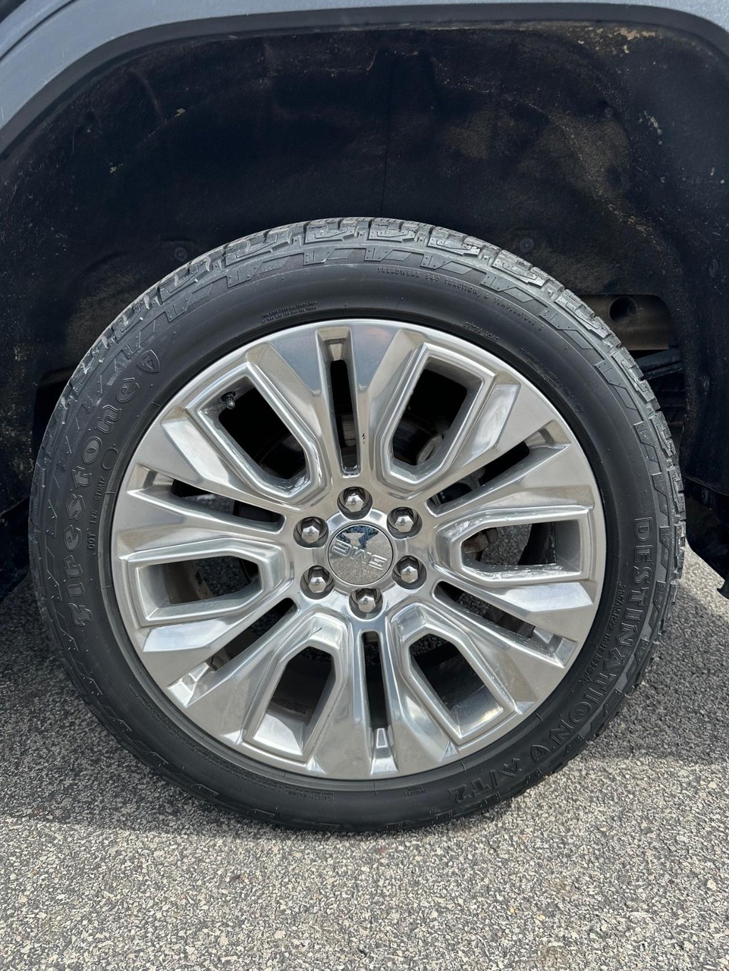 GMC Sierra 1500 Vehicle Full-screen Gallery Image 8