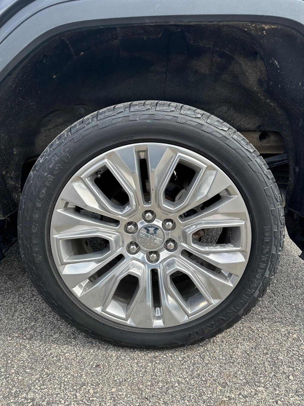 GMC Sierra 1500 Vehicle Full-screen Gallery Image 18