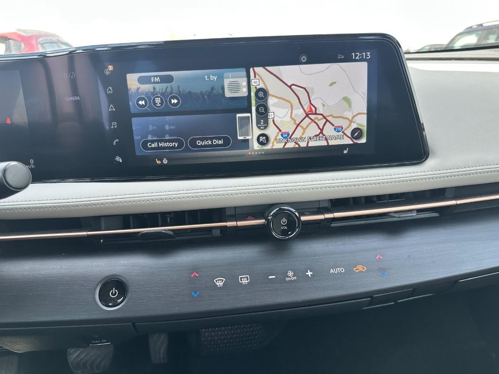 Nissan Ariya Vehicle Full-screen Gallery Image 17