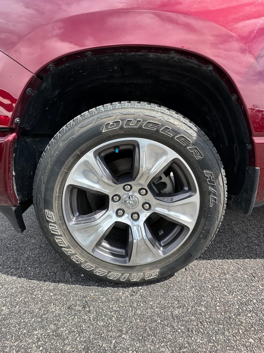 Ram 1500 Vehicle Full-screen Gallery Image 7