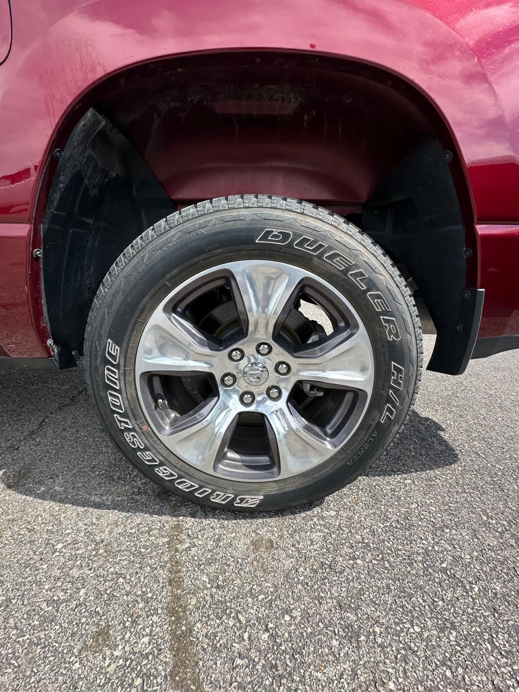 Ram 1500 Vehicle Full-screen Gallery Image 12