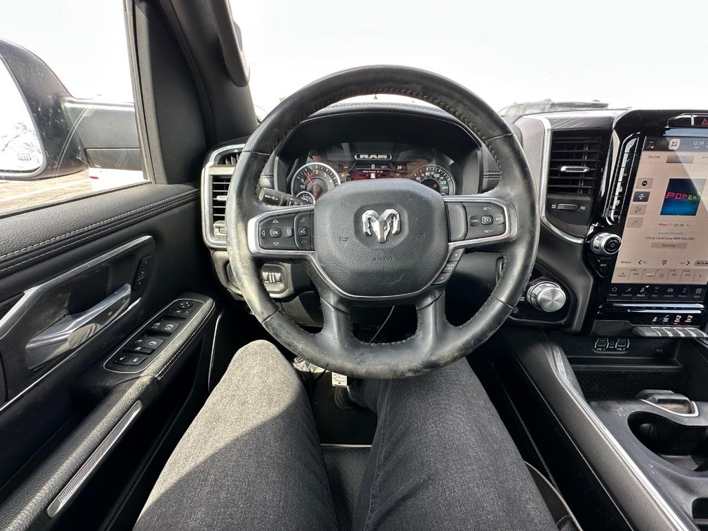 Ram 1500 Vehicle Full-screen Gallery Image 19