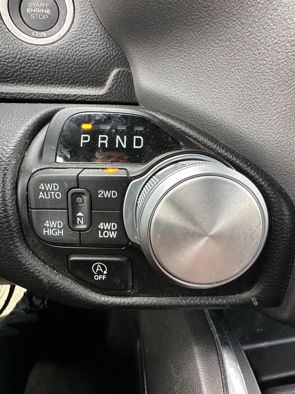 Ram 1500 Vehicle Full-screen Gallery Image 22