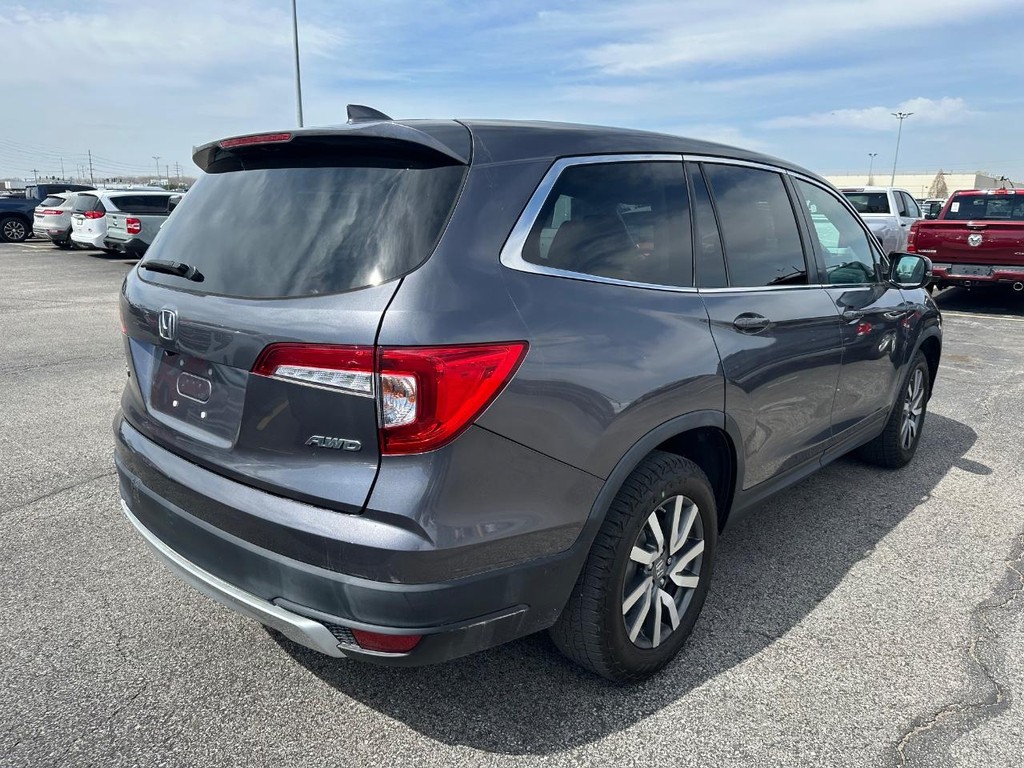 Honda Pilot Vehicle Full-screen Gallery Image 5