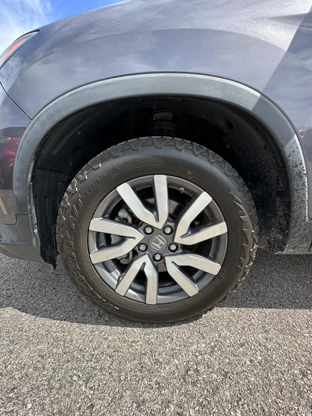 Honda Pilot Vehicle Full-screen Gallery Image 11