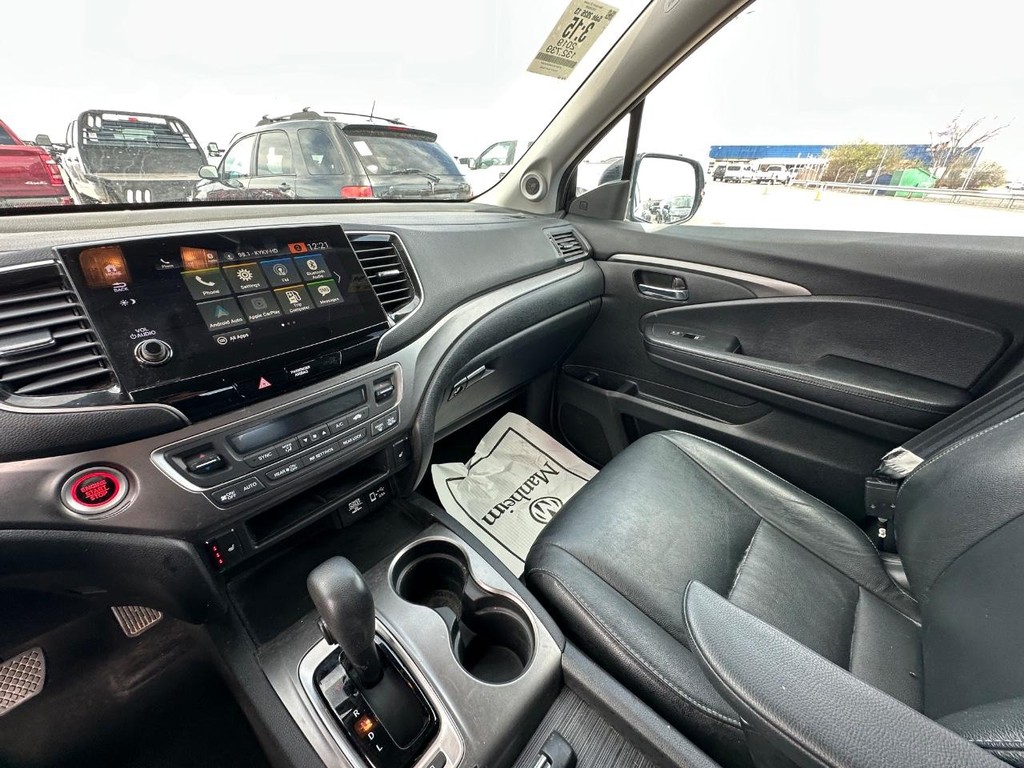 Honda Pilot Vehicle Full-screen Gallery Image 15