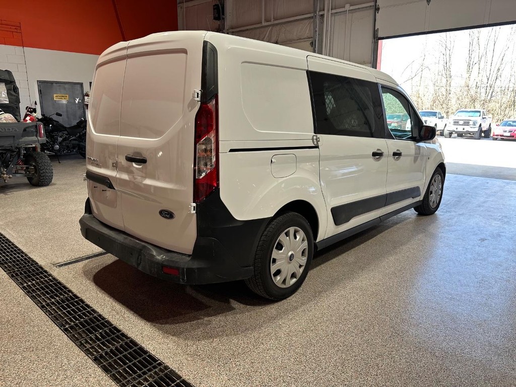 Ford Transit Connect Van Vehicle Full-screen Gallery Image 3