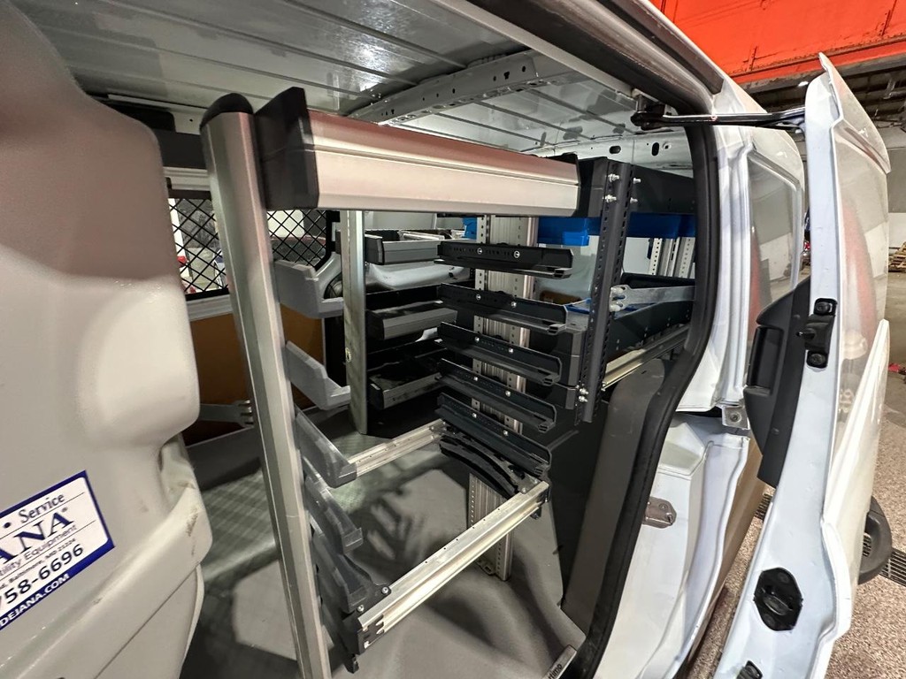 Ford Transit Connect Van Vehicle Full-screen Gallery Image 11