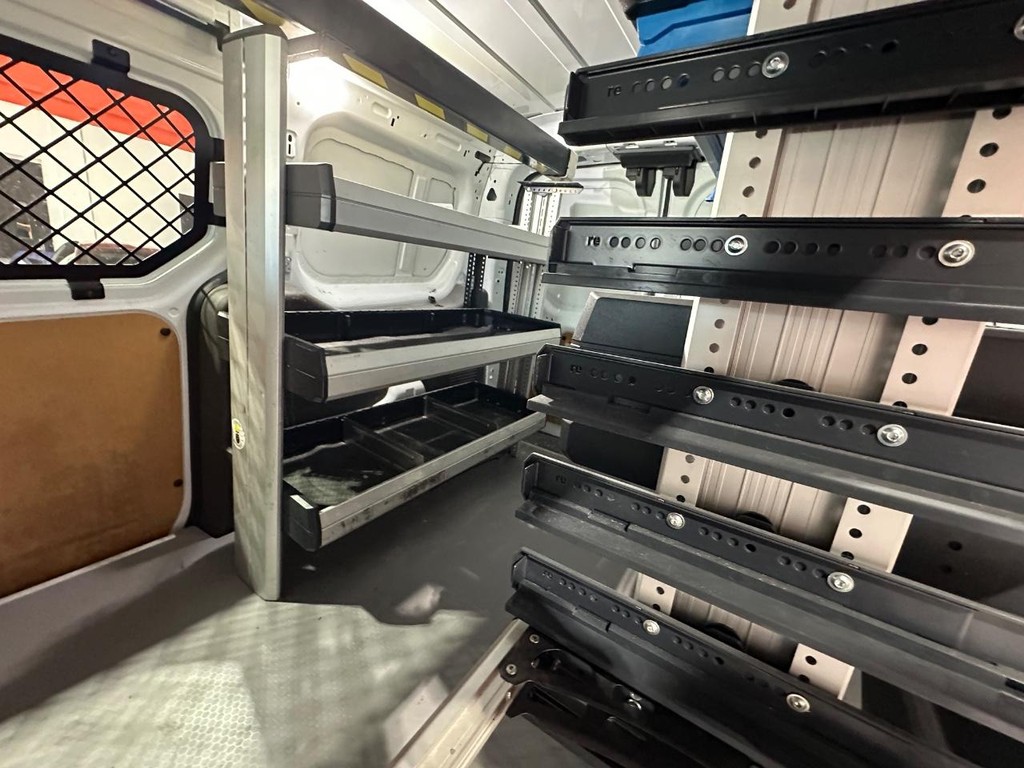 Ford Transit Connect Van Vehicle Full-screen Gallery Image 15