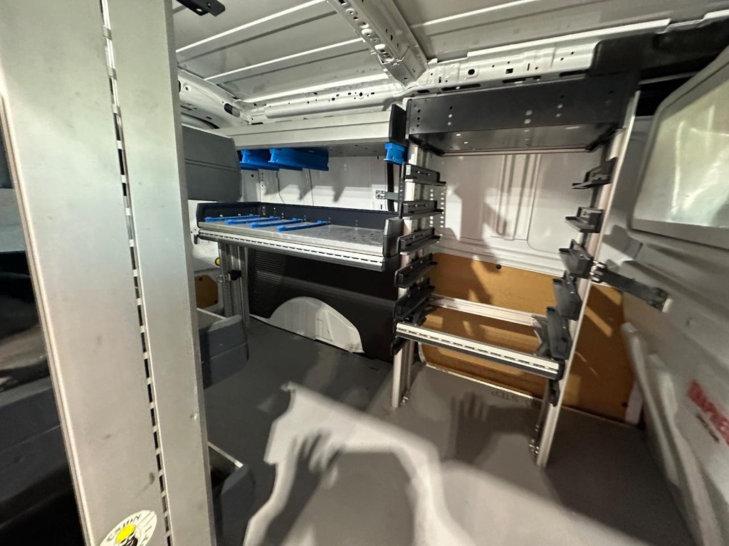 Ford Transit Connect Van Vehicle Full-screen Gallery Image 24