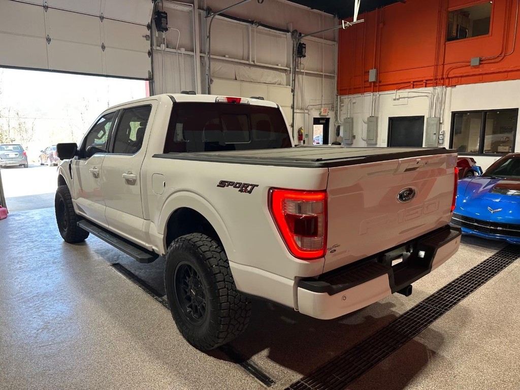Ford F-150 Vehicle Full-screen Gallery Image 3