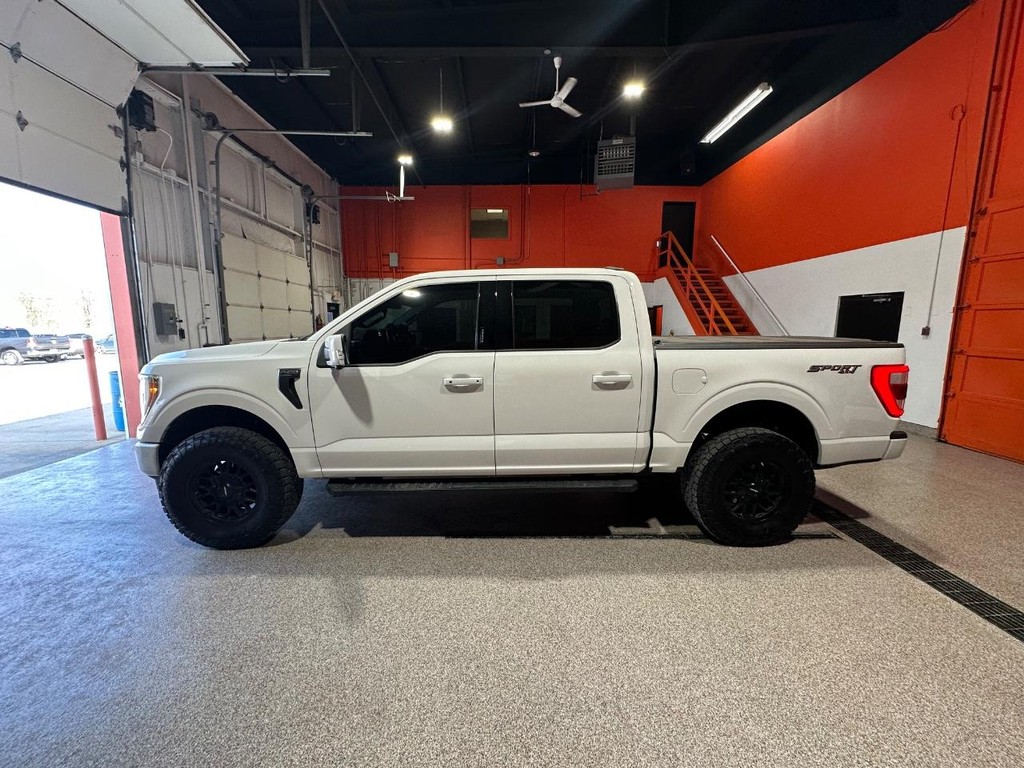 Ford F-150 Vehicle Full-screen Gallery Image 8