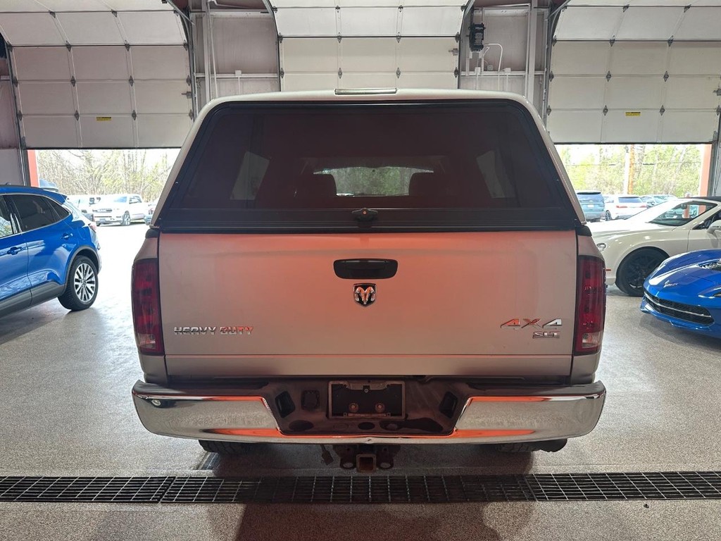 Dodge Ram 2500 Vehicle Full-screen Gallery Image 6