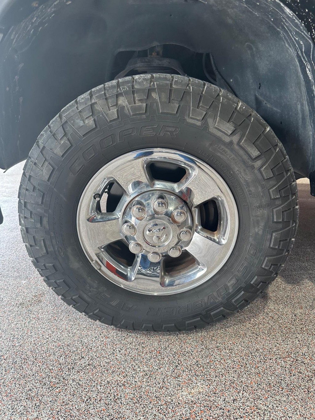 Dodge Ram 2500 Vehicle Full-screen Gallery Image 7