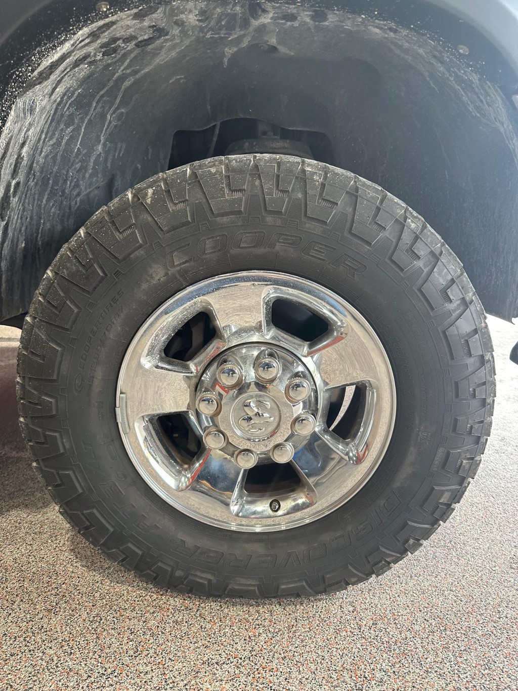 Dodge Ram 2500 Vehicle Full-screen Gallery Image 14