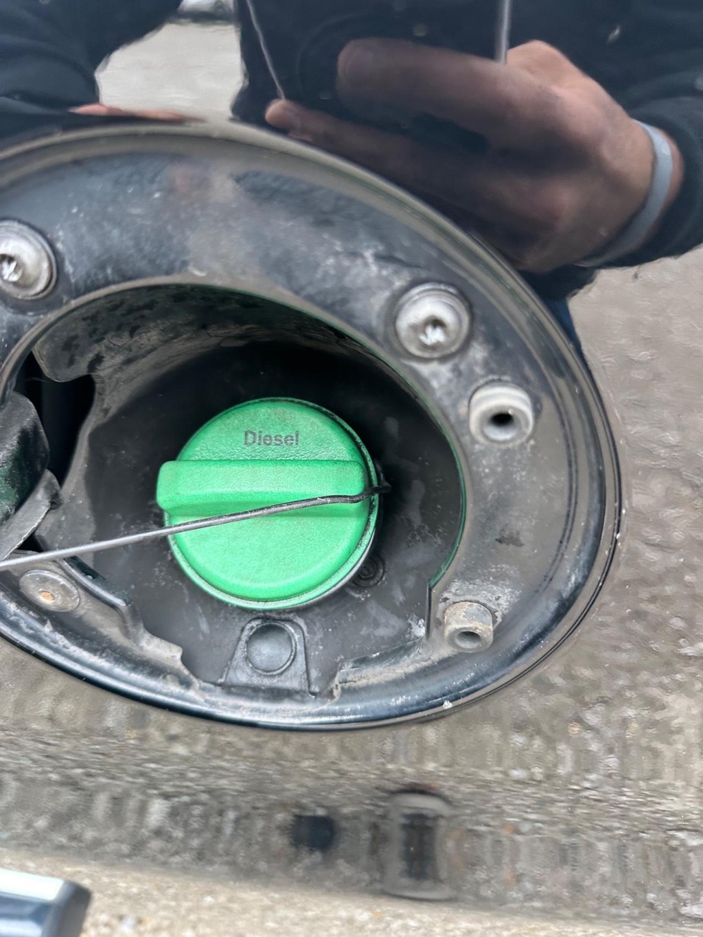 Chevrolet Silverado 3500HD Vehicle Full-screen Gallery Image 15