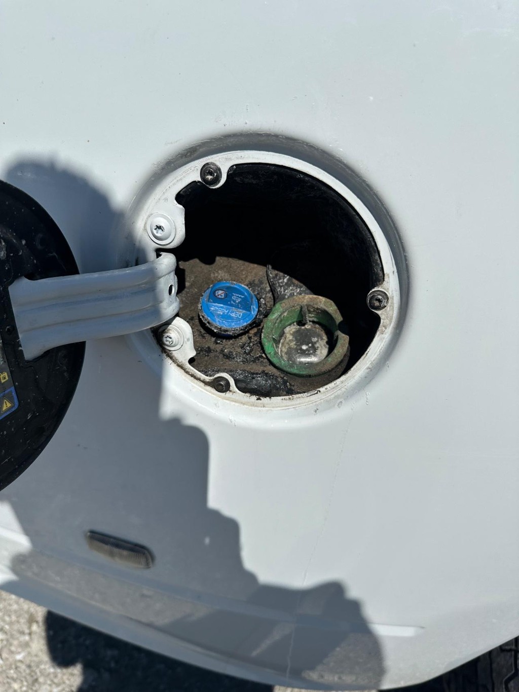 Ram 3500 Vehicle Full-screen Gallery Image 17