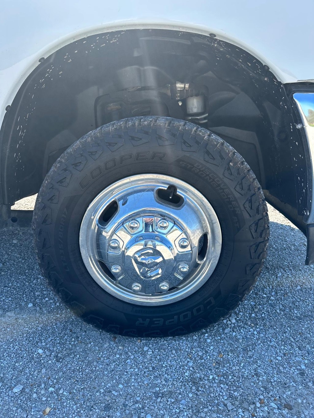 Ram 3500 Vehicle Full-screen Gallery Image 19