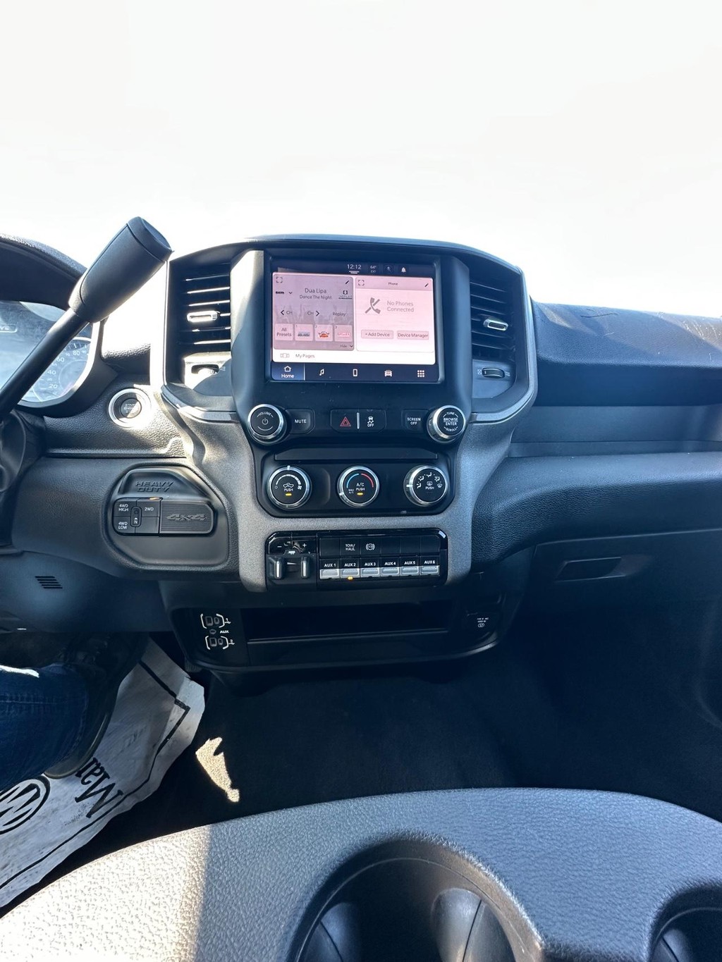 Ram 3500 Vehicle Full-screen Gallery Image 22