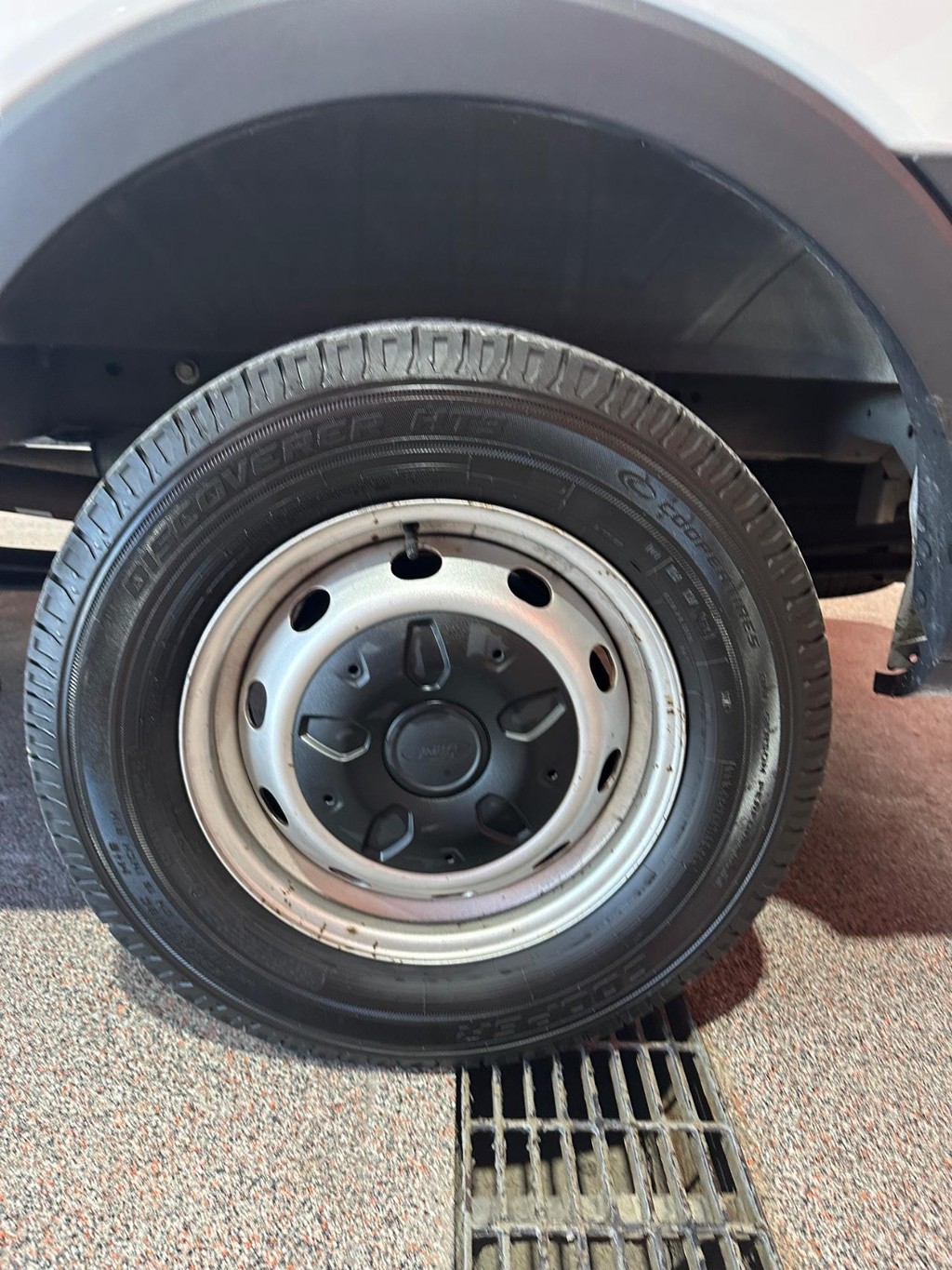 Ford Transit Cargo Van Vehicle Full-screen Gallery Image 21