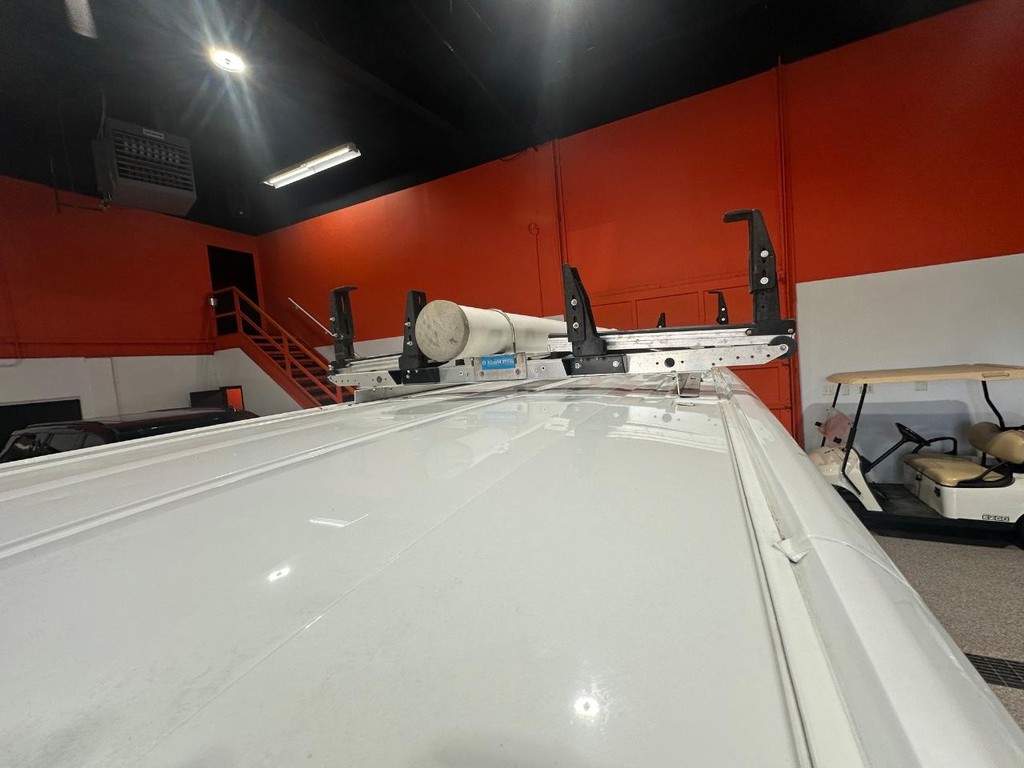 Ford Transit Cargo Van Vehicle Full-screen Gallery Image 10