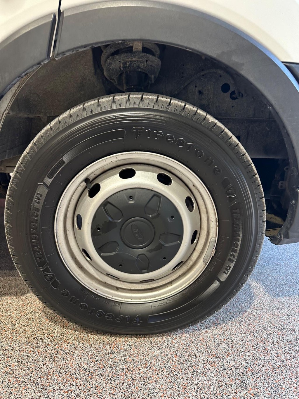 Ford Transit Cargo Van Vehicle Full-screen Gallery Image 18