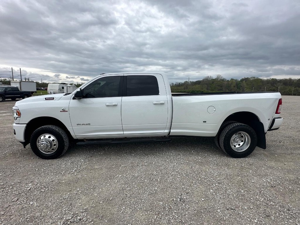 Ram 3500 Vehicle Full-screen Gallery Image 6