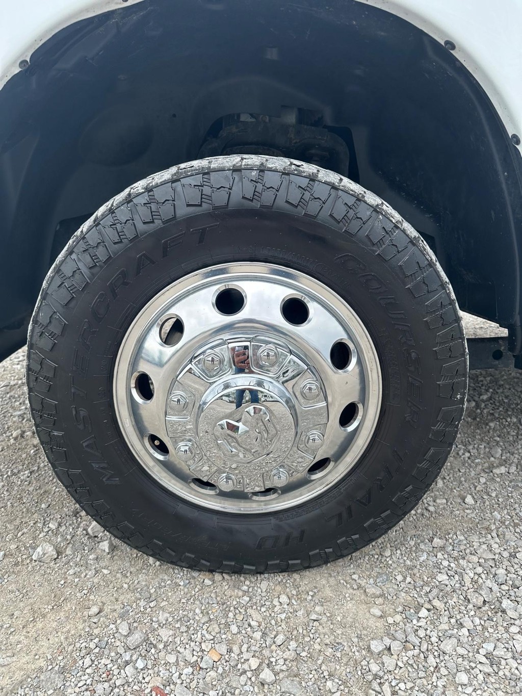 Ram 3500 Vehicle Full-screen Gallery Image 12