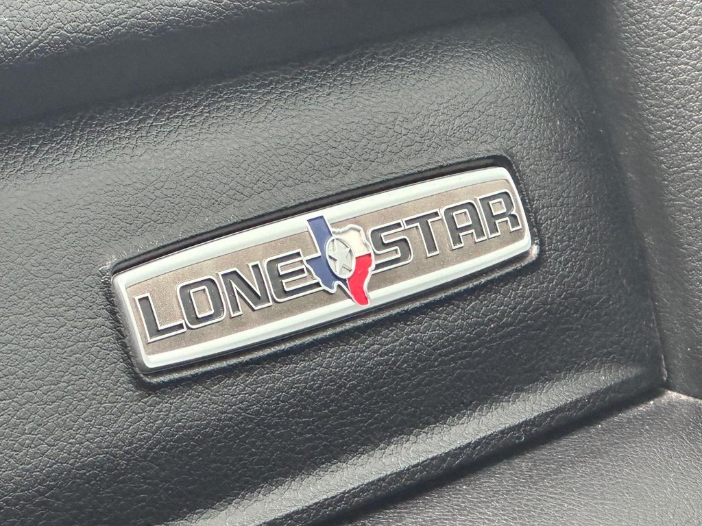 Ram 3500 Vehicle Full-screen Gallery Image 19