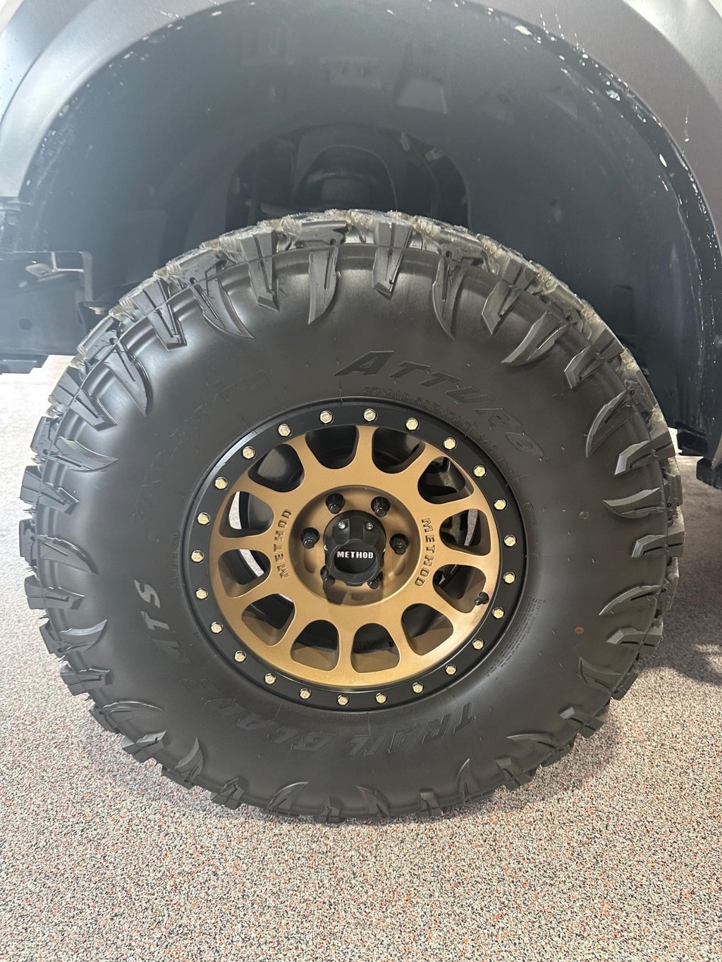 Ford F-150 Vehicle Full-screen Gallery Image 10