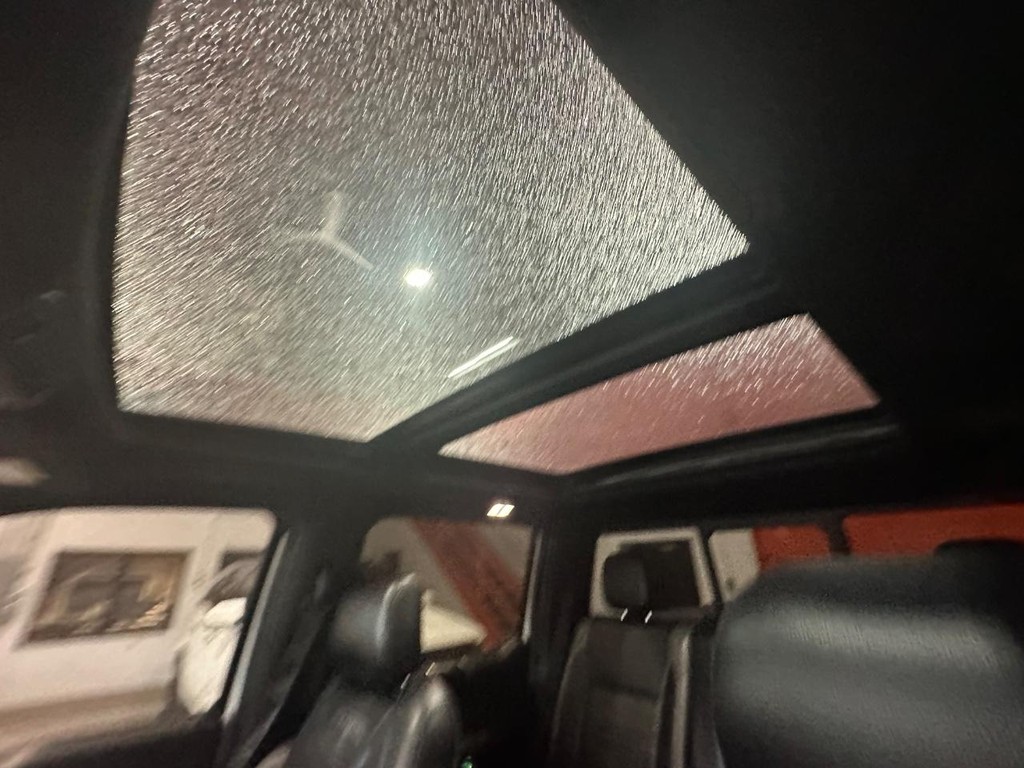 Ford F-150 Vehicle Full-screen Gallery Image 17