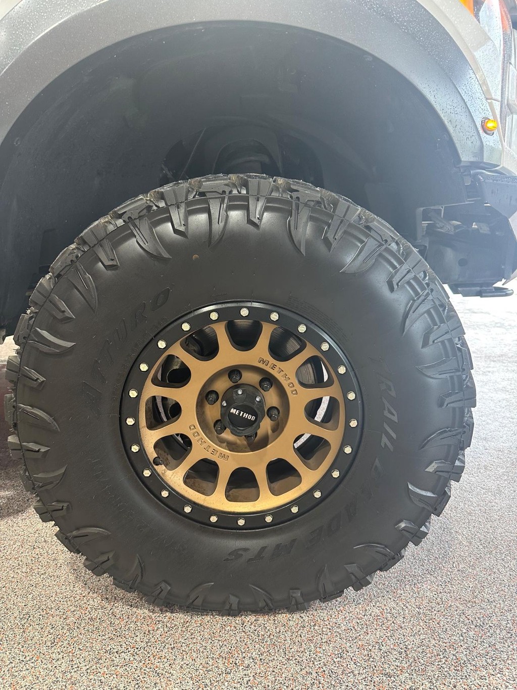 Ford F-150 Vehicle Full-screen Gallery Image 20