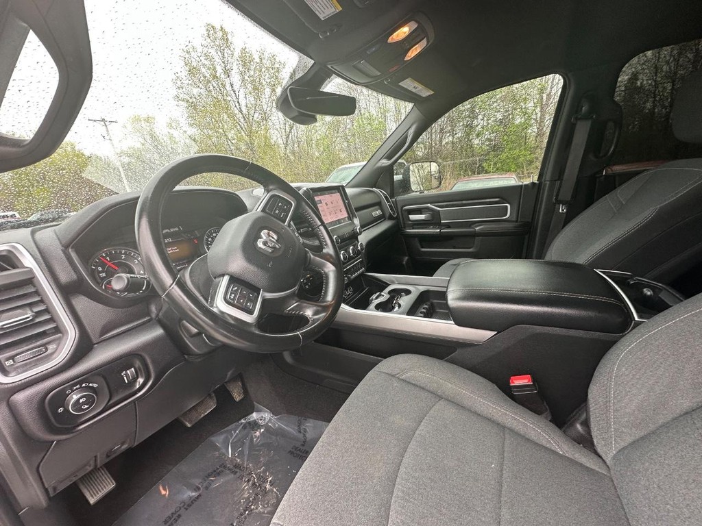 Ford F-150 Vehicle Full-screen Gallery Image 28