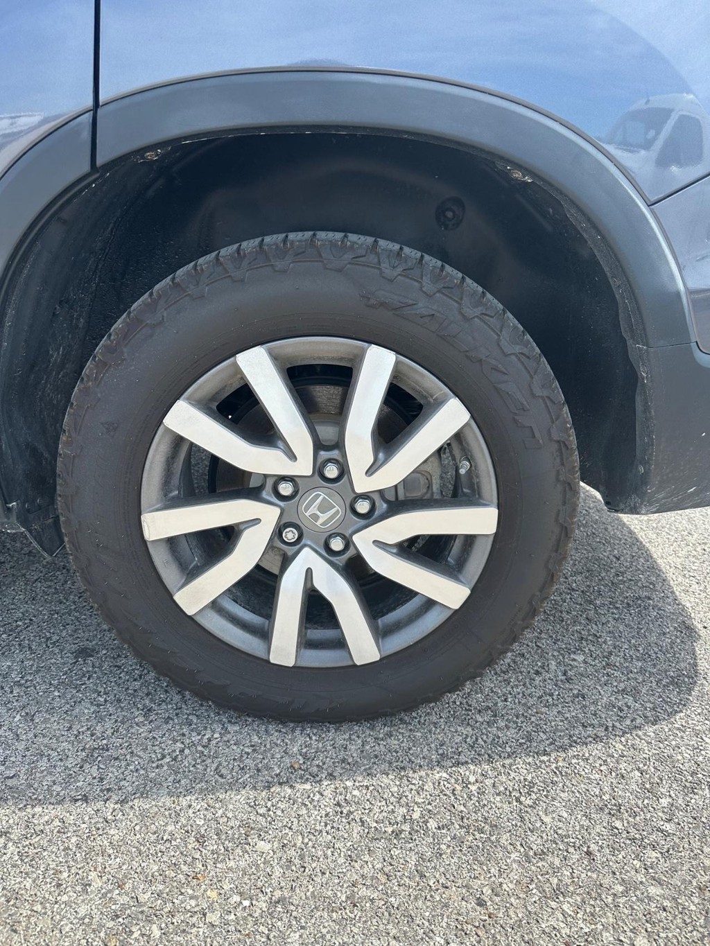 Honda Pilot Vehicle Full-screen Gallery Image 8