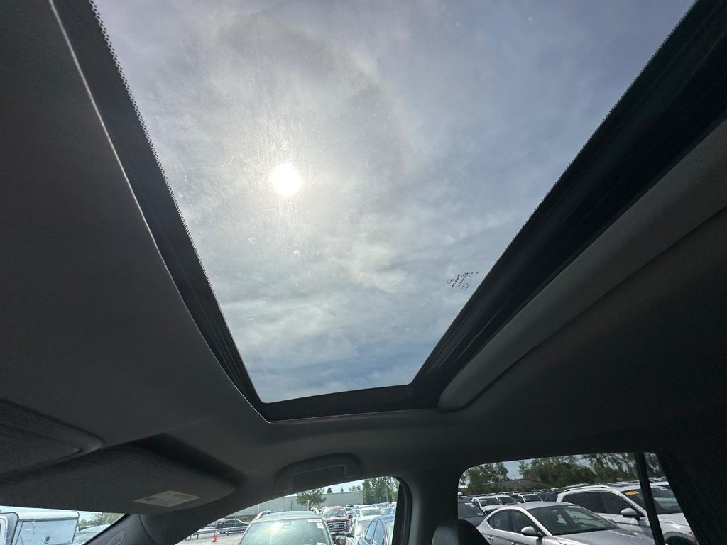 Honda Pilot Vehicle Full-screen Gallery Image 23