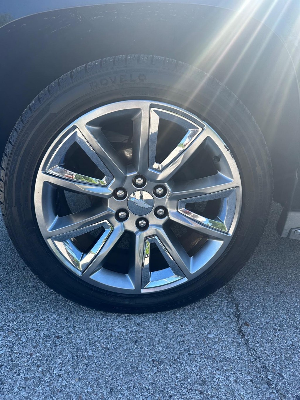 Chevrolet Tahoe Vehicle Full-screen Gallery Image 18
