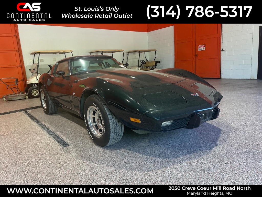 Chevrolet Corvette Vehicle Full-screen Gallery Image 01