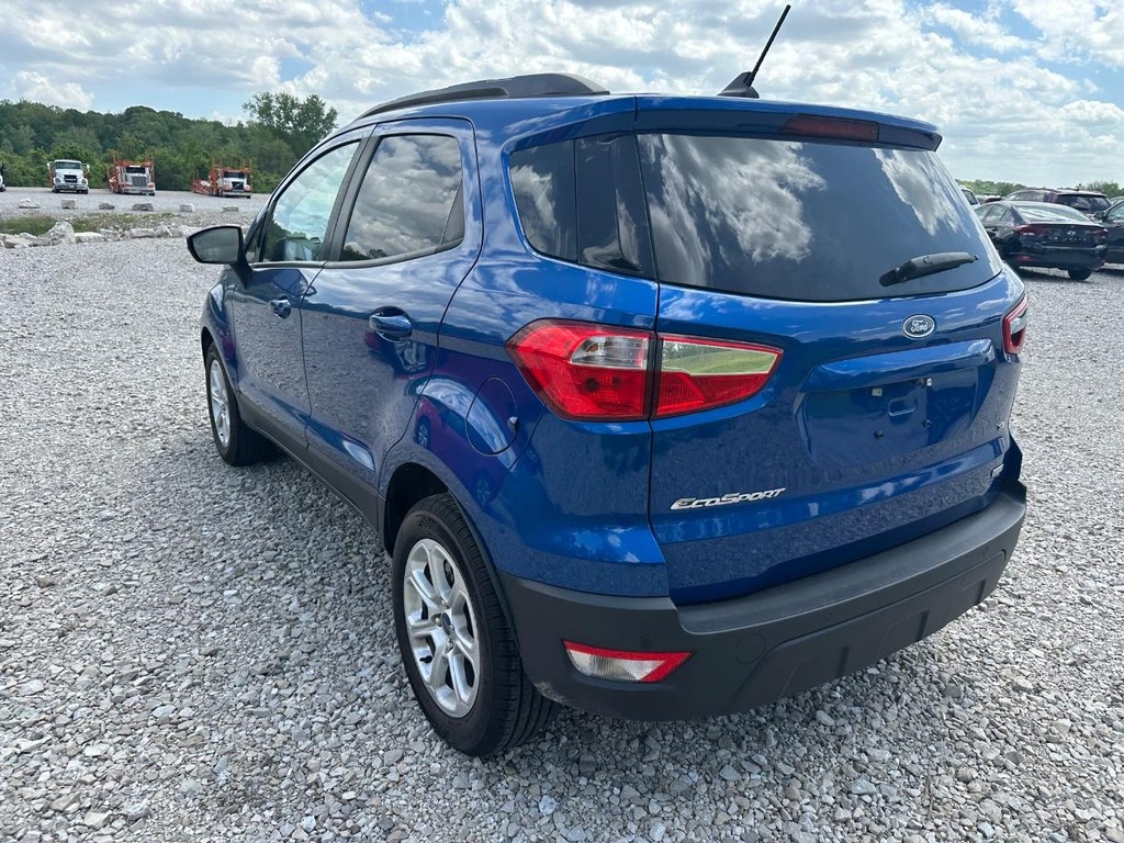 Ford EcoSport Vehicle Full-screen Gallery Image 3