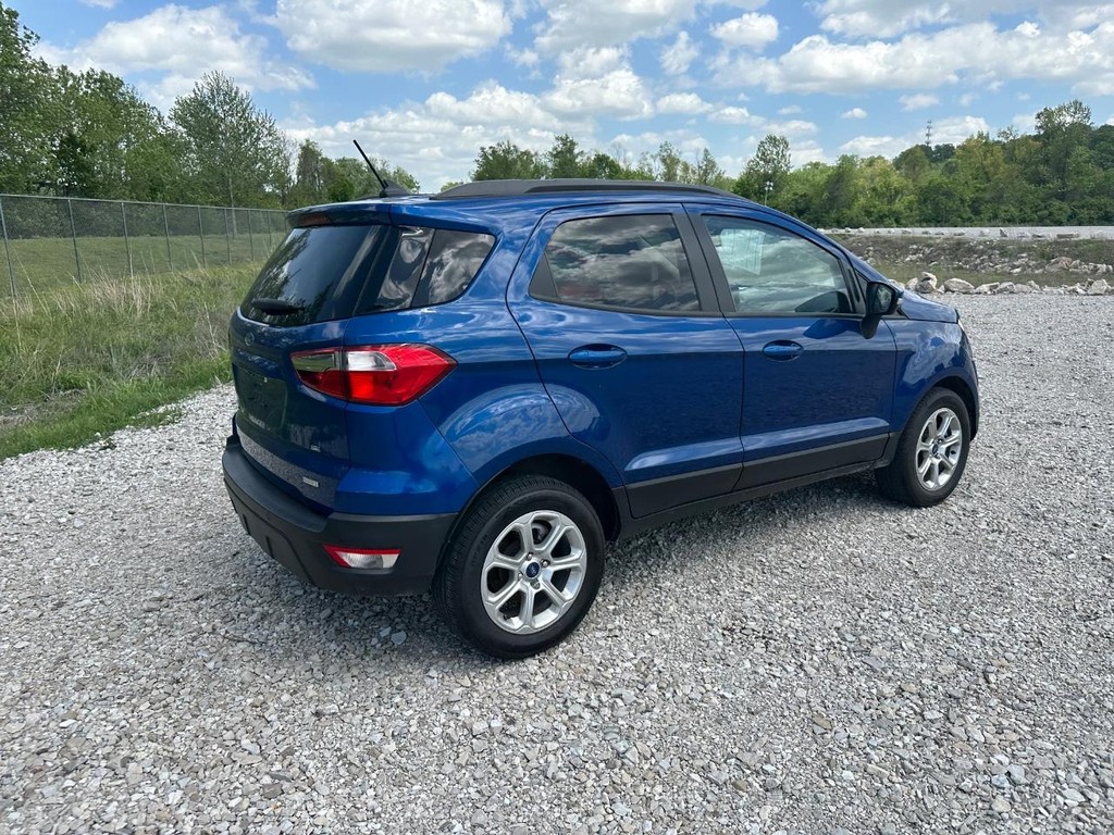 Ford EcoSport Vehicle Full-screen Gallery Image 5