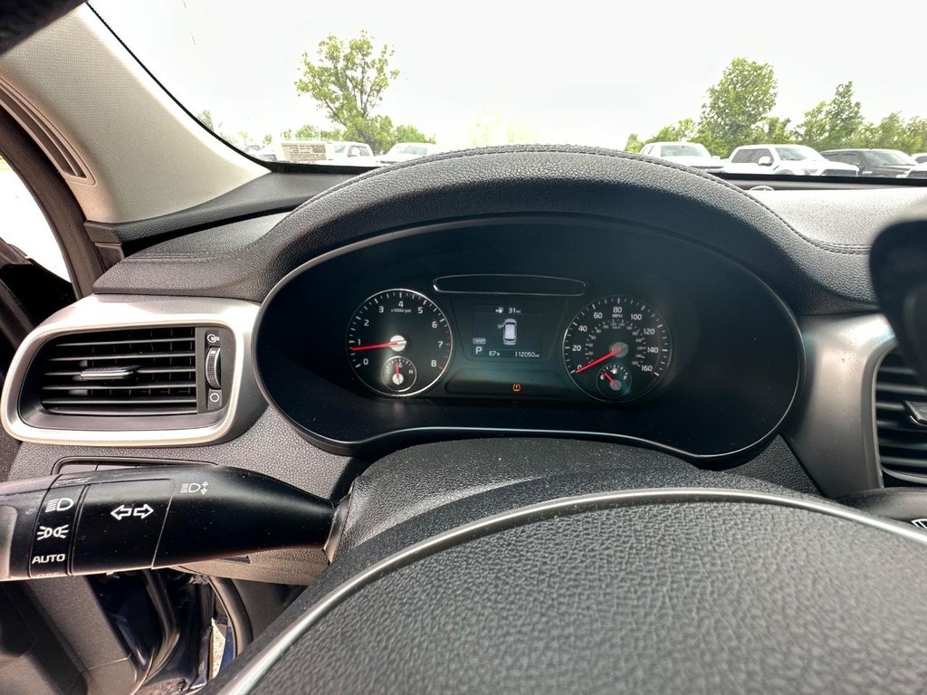 Kia Sorento Vehicle Full-screen Gallery Image 17