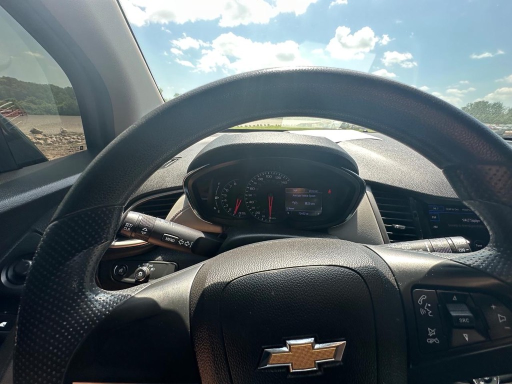 Chevrolet Trax Vehicle Full-screen Gallery Image 17