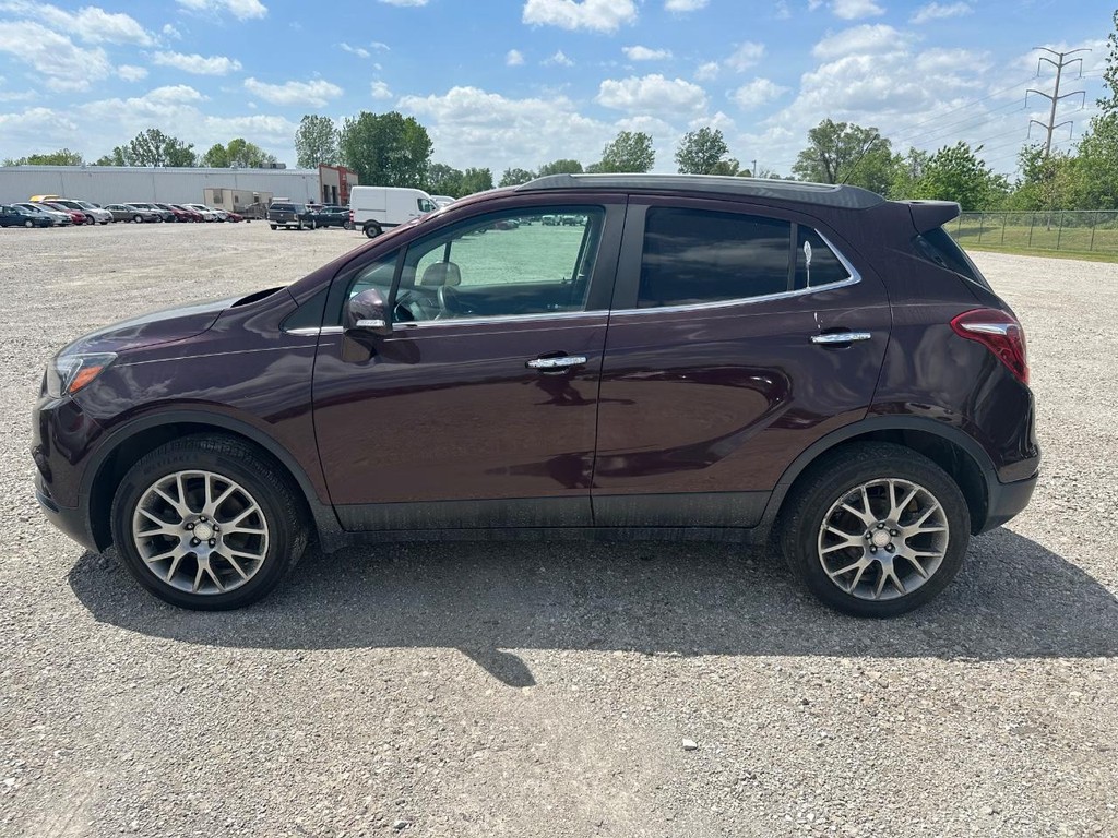 Buick Encore Vehicle Full-screen Gallery Image 02