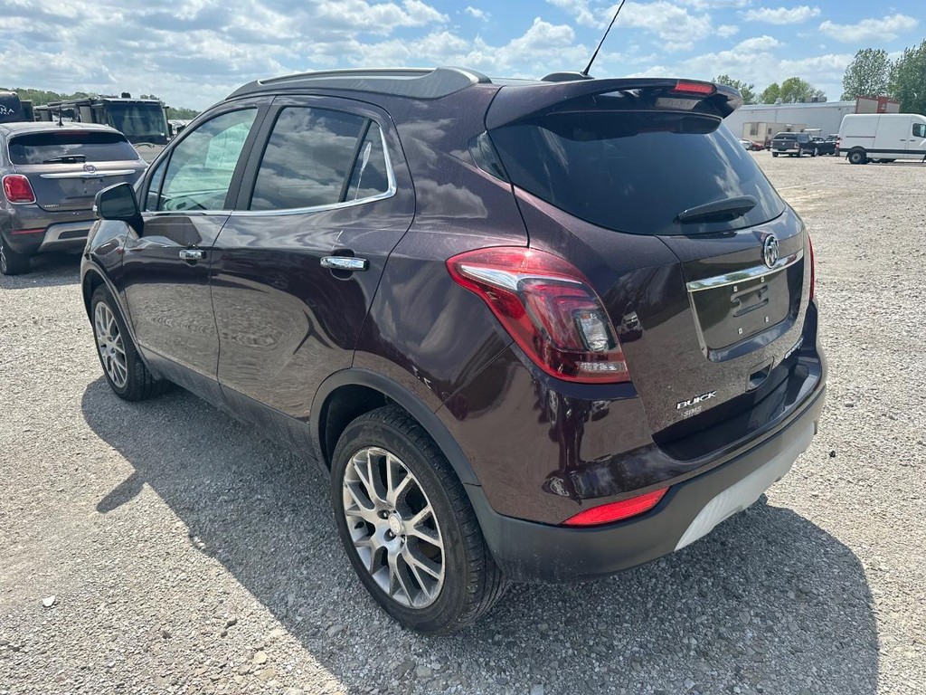 Buick Encore Vehicle Full-screen Gallery Image 03