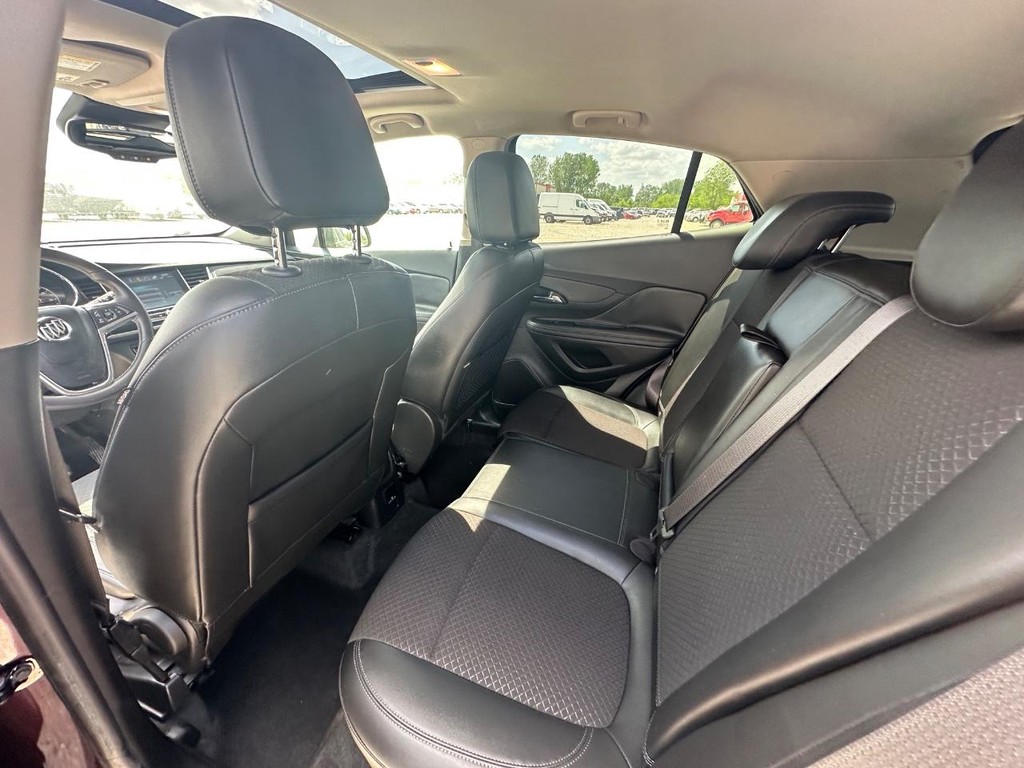 Buick Encore Vehicle Full-screen Gallery Image 07