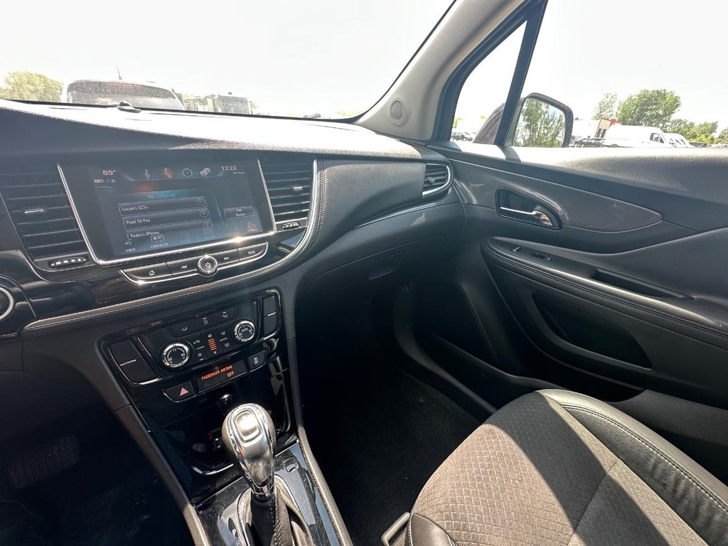 Buick Encore Vehicle Full-screen Gallery Image 13