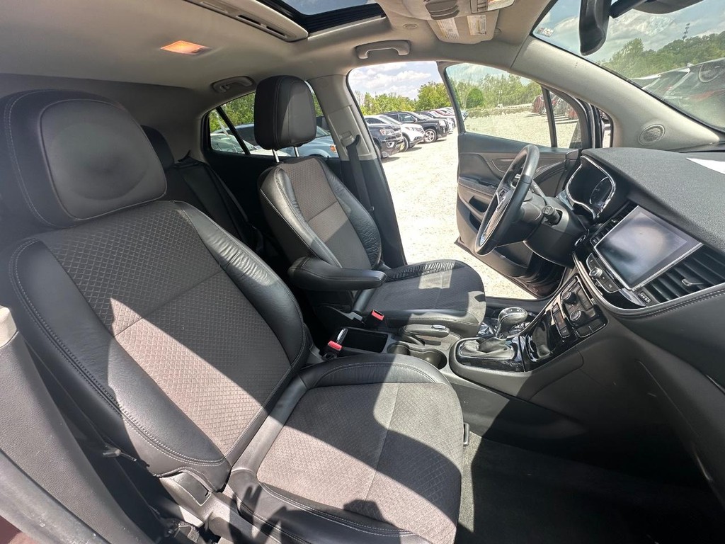 Buick Encore Vehicle Full-screen Gallery Image 15
