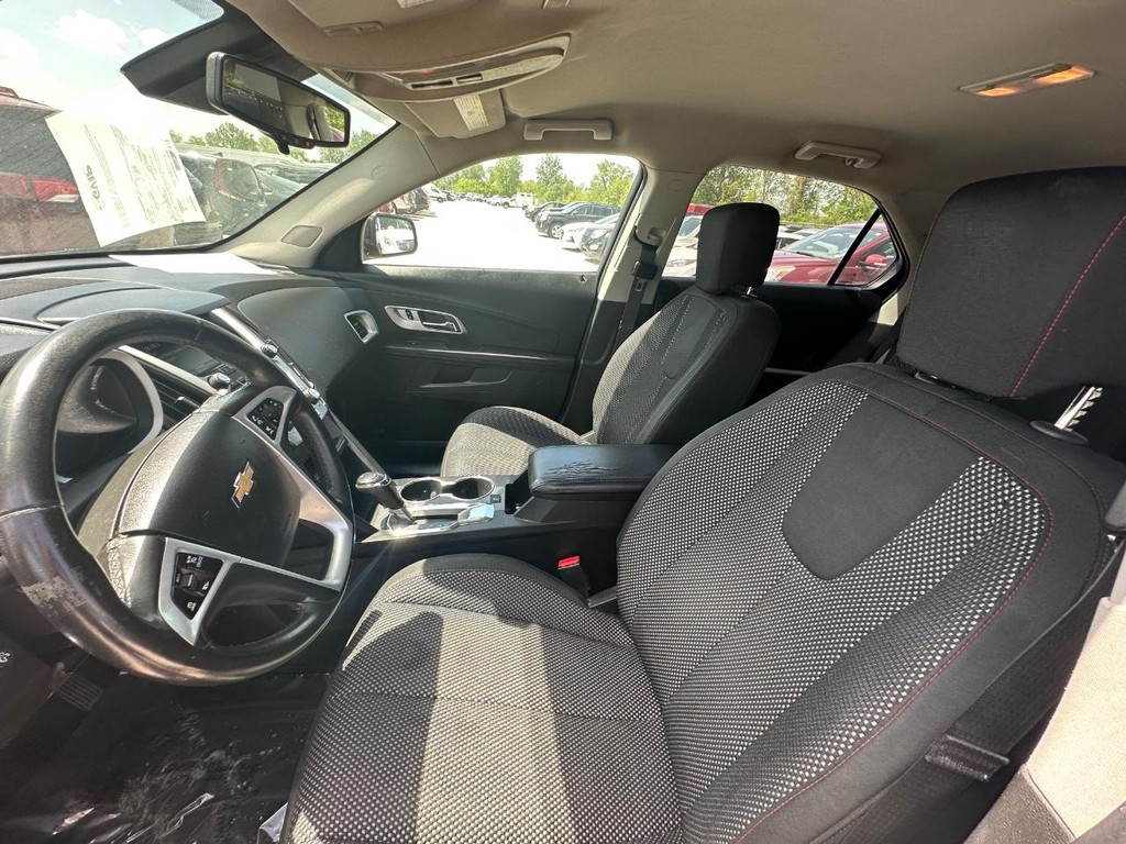 Chevrolet Equinox Vehicle Full-screen Gallery Image 06