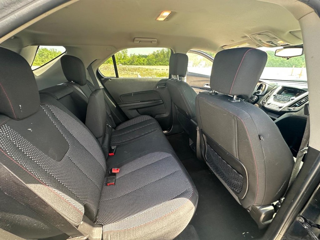 Chevrolet Equinox Vehicle Full-screen Gallery Image 14
