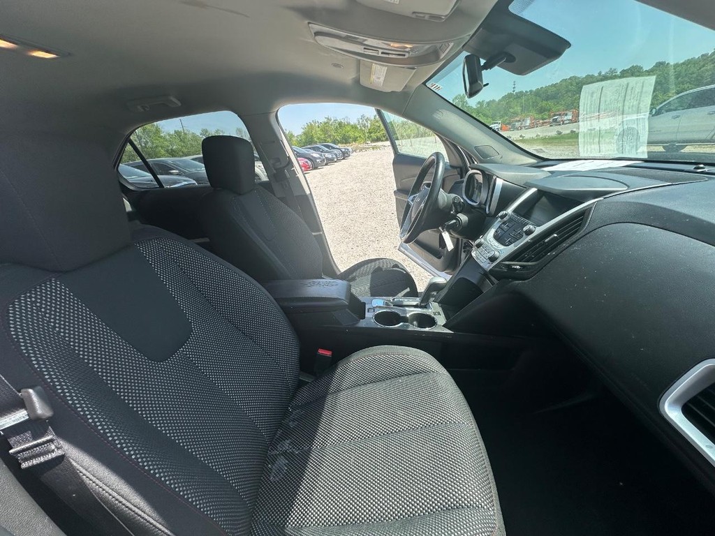 Chevrolet Equinox Vehicle Full-screen Gallery Image 09